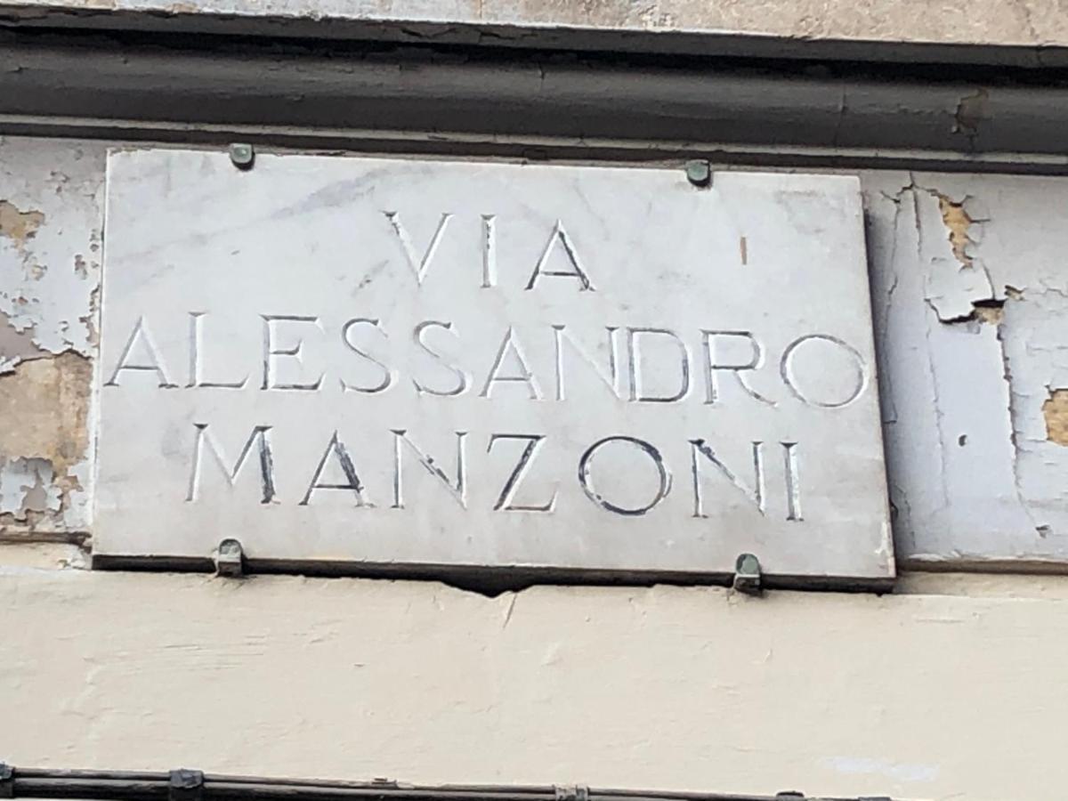 Lettera Living Manzoni 18 * Catania
